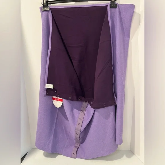 Lululemon Vinyasa Reversible ColorBlock Scarf - Zinfandel Purple/Winter Orchid - Picture 4 of 16